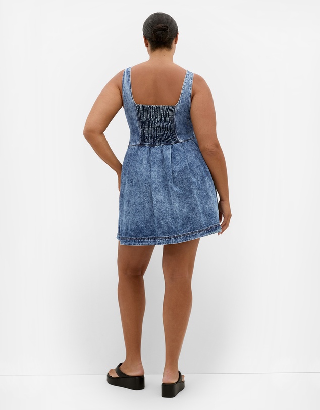 City Chic - Plus size Alexa Denim Mini Dress - mid wash
