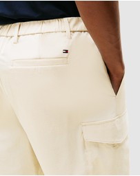 Tommy Hilfiger - Performance Harlem Ripstop Relaxed Cargo Shorts