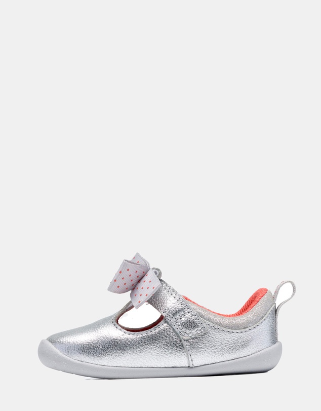 Clarks - Roamer Trim (T) Silver