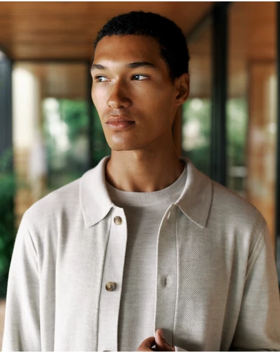 Trenery - Merino Classic Crew in Stone