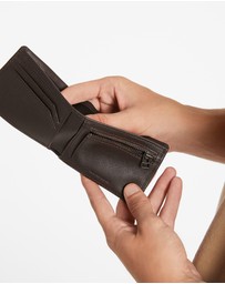 Status Anxiety - Otis Wallet