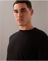 Calvin Klein - Liquid Touch Crewneck T-Shirt