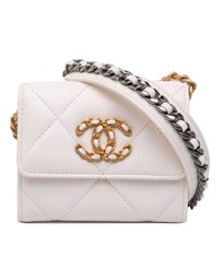 Pre-Loved by Azura Reborn - Pre-Loved Quilted Lambskin Chanel 19 Card Holder On Chain