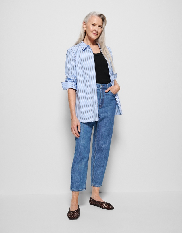 Commonry - The High Rise Crop Girlfriend Jean