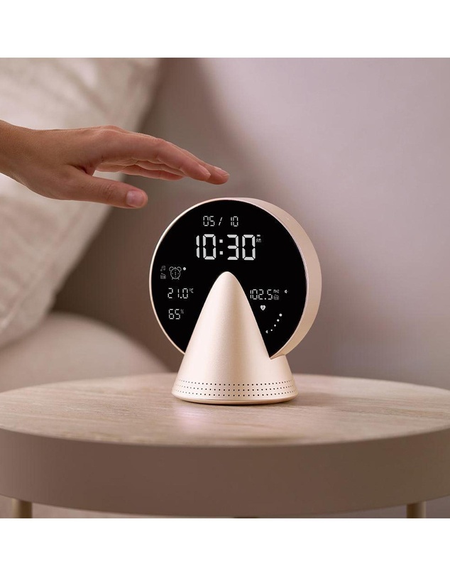 Lexon - Lexon Conic Radio Alarm Clock With Fm & Built-In Bluetooth Speaker - Gold