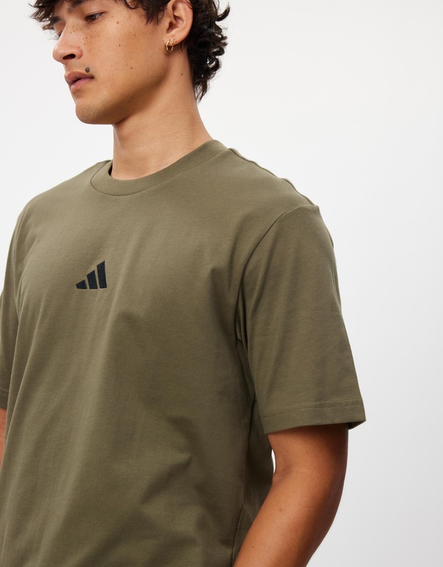 adidas Sportswear - Essentials Small Logo Single Jersey Tee