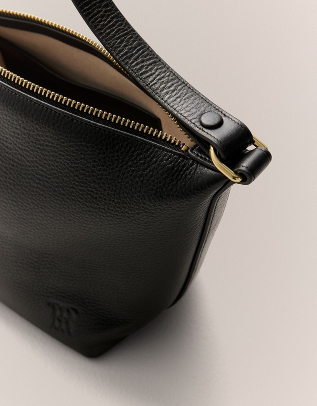 Trenery - Carnarvon Crossbody Bag in Black