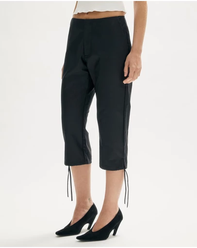 Minima Esenciales - Suri Cotton Capri Pants