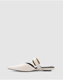 Siren - Allegra Close Toe Buckle Slide