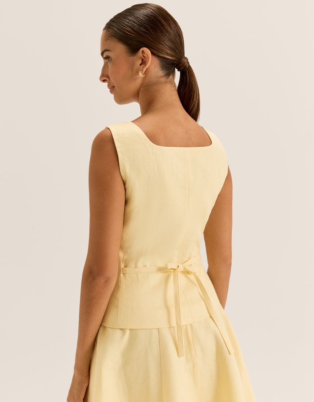 Review - Norah Vest