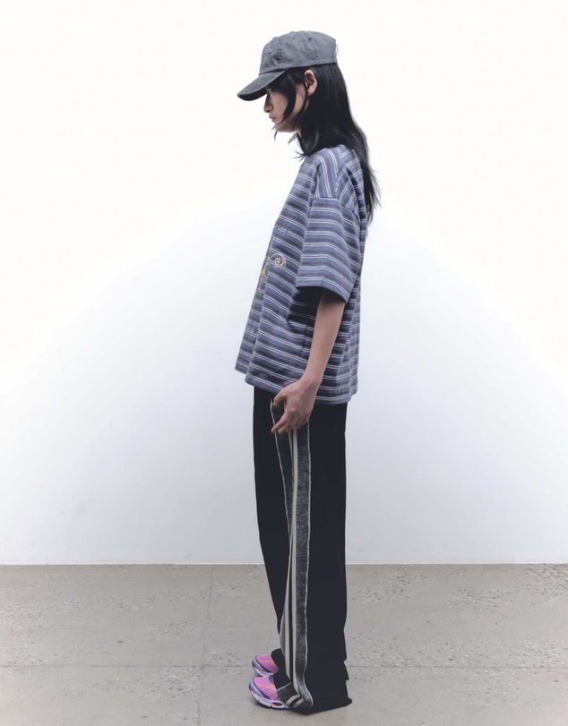 JUNGLES JUNGLES - Gift Stripe Tee