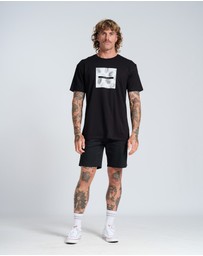 Vacancy Co - Palm Frond Tee