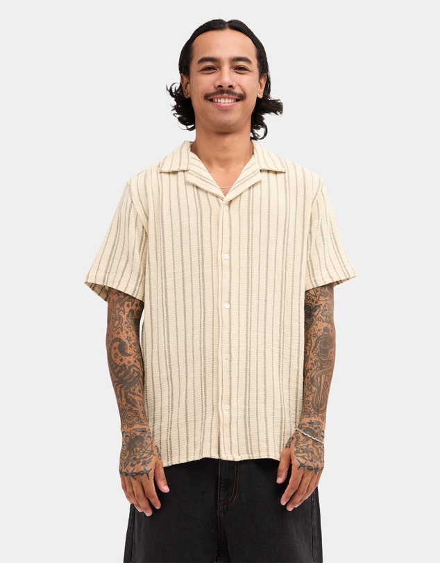 RVCA - Mens Vacancy Stripe Short Sleeve Shirt