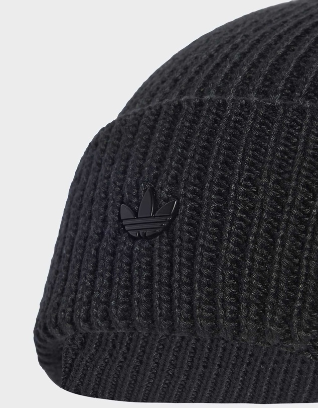 adidas Originals - Everyday Icons Beanie With Tonal Metal Trefoil Unisex
