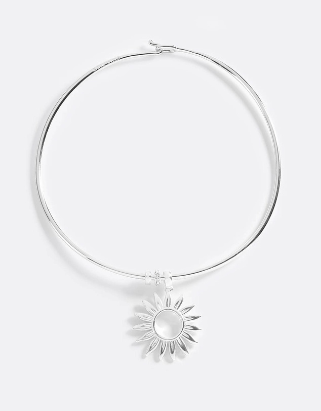 Emma Pills - Desert heat Chocker