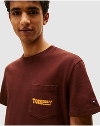 Tommy Jeans - Back Logo Slim Crew Neck T-Shirt