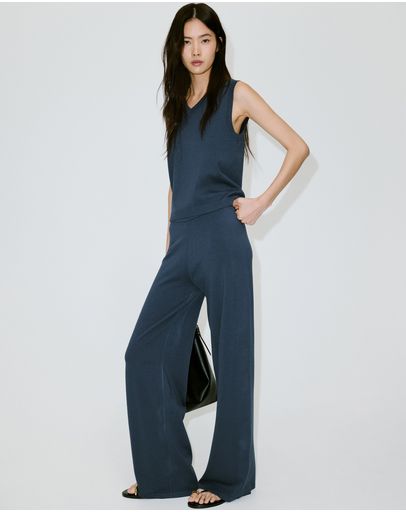 Medium Gray