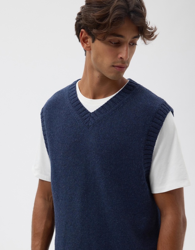 AERE - V-Neck Wool Vest
