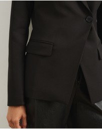 Atmos&Here - Larkyn Tailored Blazer