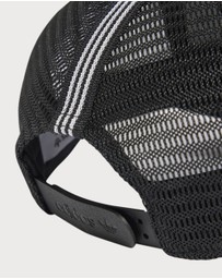 adidas Originals - Adicolor Classic Curved Foam Trucker Cap Mens