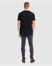 DVNT - Arch Tee