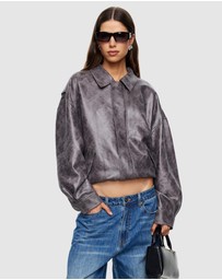 Lioness - Kenny Bomber
