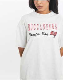 Vintage by The Real Deal - Pre Loved - Vintage 90s NFL Tampa Bay Buccaneers Tee