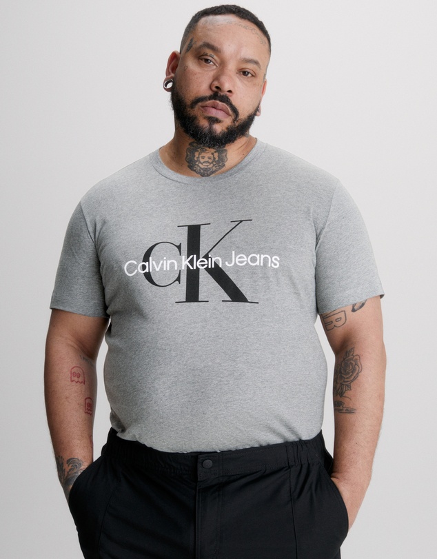 Calvin Klein Jeans - Core Monogram Logo Slim T-Shirt