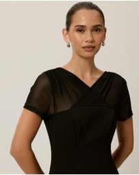 Tussah - Olivia V-Neck Crepe Midi Dress