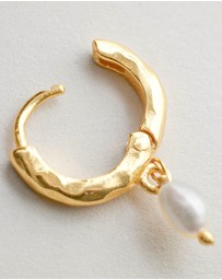 Bianc - Clam Earrings