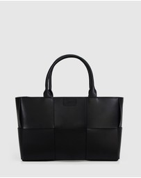Belle & Bloom - Long Way Home Woven Tote - Black