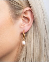 Lovisa - Waterproof Gold Plated Stainless Steel Freshwater Pearl Thin Huggie Hoop Earrings