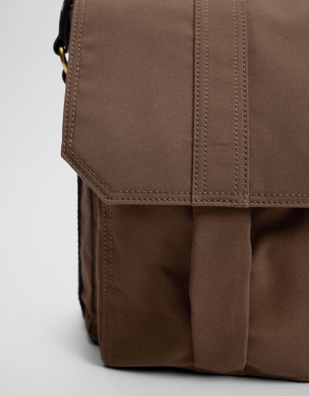 Country Road - Recycled Polyester Ezra Messenger