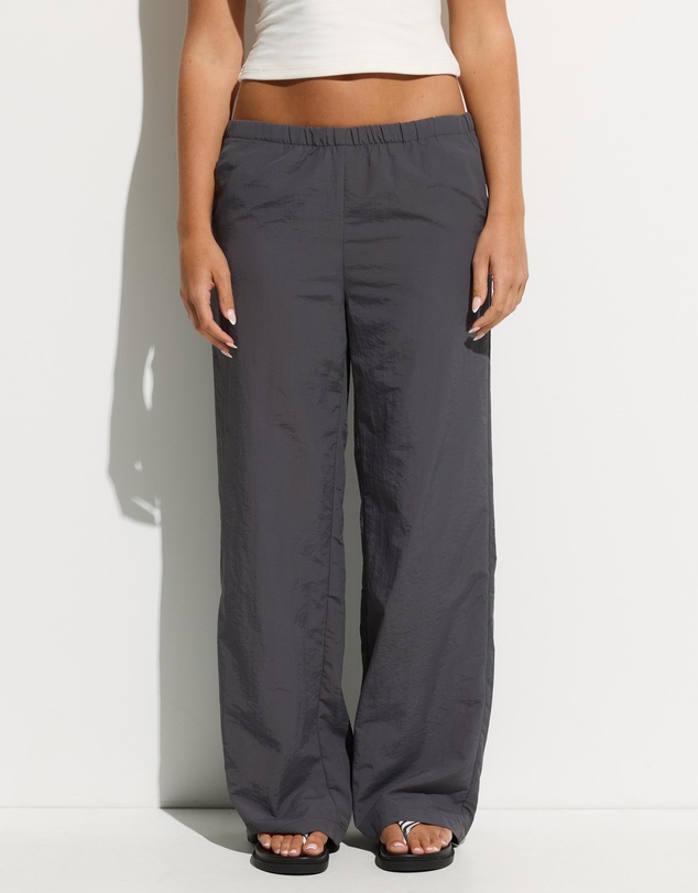Dazie - Mikey Low Rise Tech Pants
