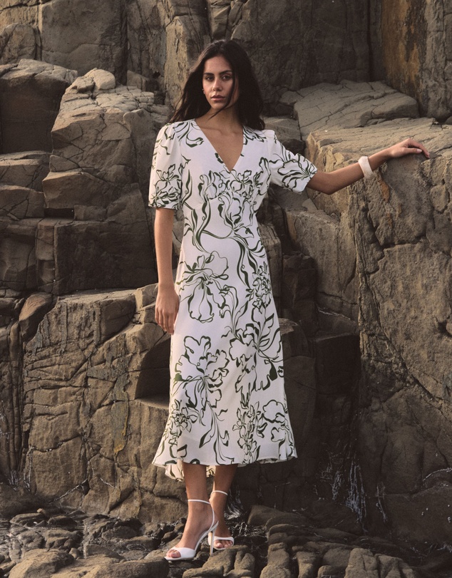Forcast - Natalie V-Neck Floral Dress