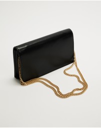 Calvin Klein - Wallet On Chain