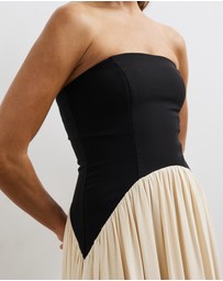 Revibe - Repaired Minima Esenciales Karis Drop Waist Maxi Dress - AU 8