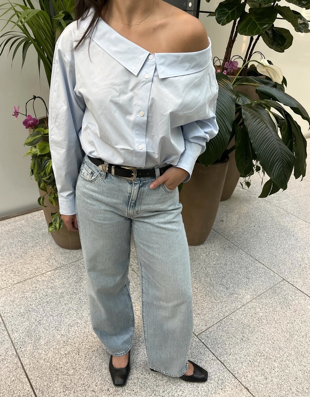 ARKET - Open-Neck Blouse
