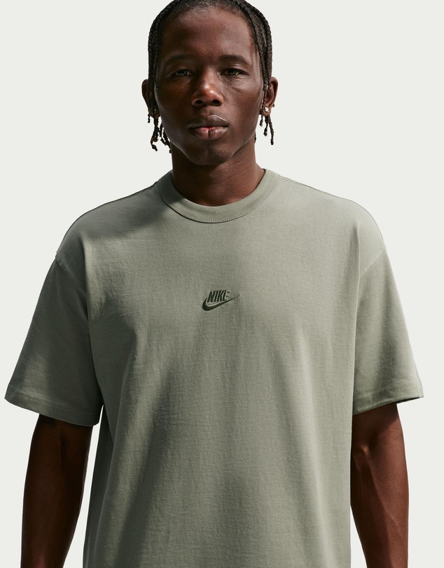 Nike - Sportswear Premium Essentials T-Shirt