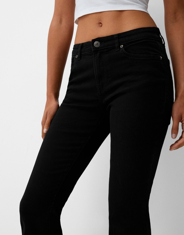 Bershka - Flared Jeans