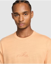 Nike - Sportswear Premium Essentials T-Shirt