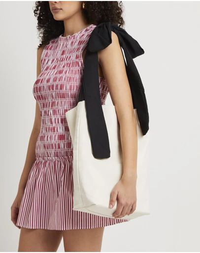 Alice In The Eve - Bow Tote