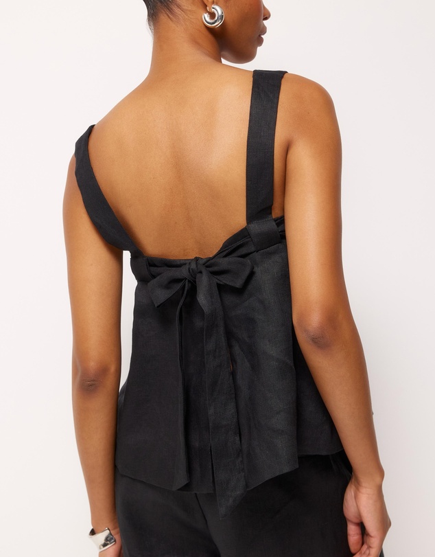 AERE - Straight Neck Tie Back Top