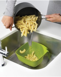 Joseph Joseph - Square Colander, Medium (Green)