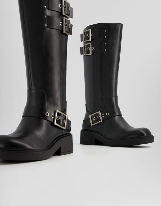 Bershka - Flat Boots With Buckles
