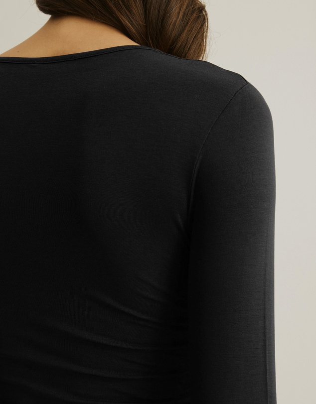 Atmos&Here - Asymmetric Long Sleeve Top