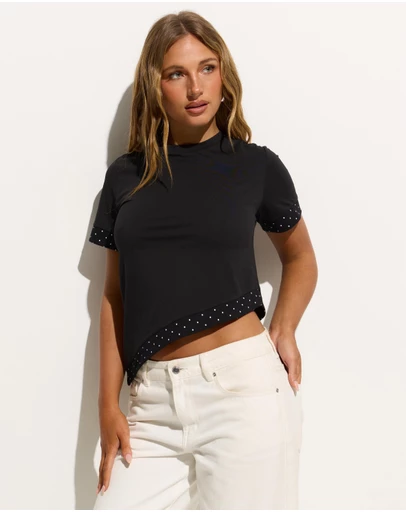 Dazie - Harlow Contrast Asymmetric Tee