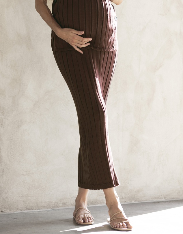 Angel Maternity - Zélie Wide Rib Maternity Midi Skirt in Chocolate Truffle