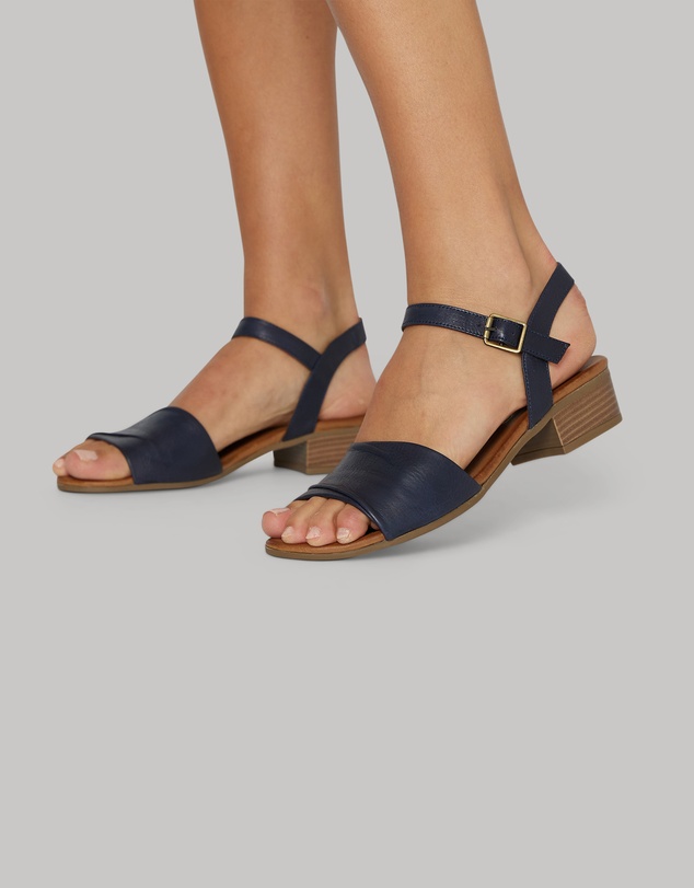 Easy Steps - Maisy