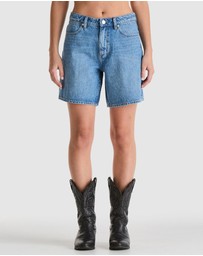 Wrangler - Mid Stevie Shorts
